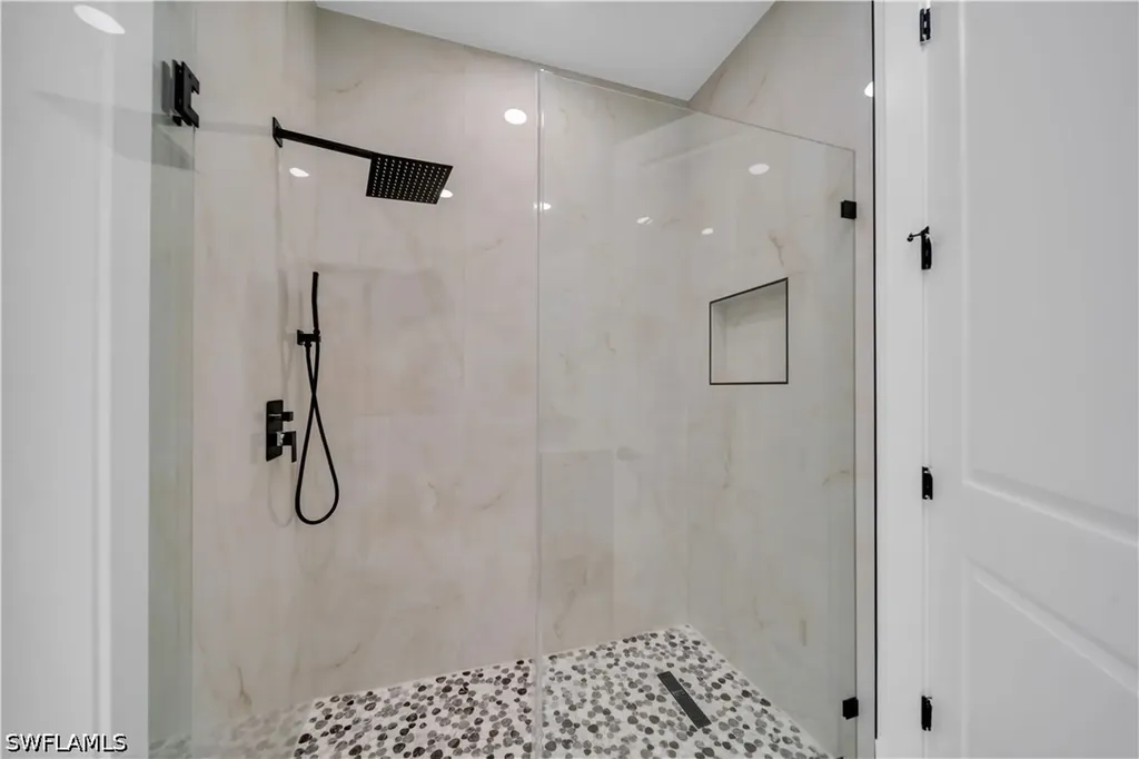 1306 NE 1st Avenue Cape Coral FL 33909