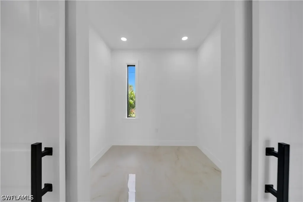 1306 NE 1st Avenue Cape Coral FL 33909