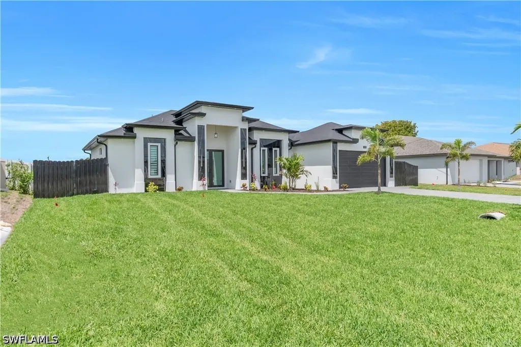 1306 NE 1st Avenue Cape Coral FL 33909