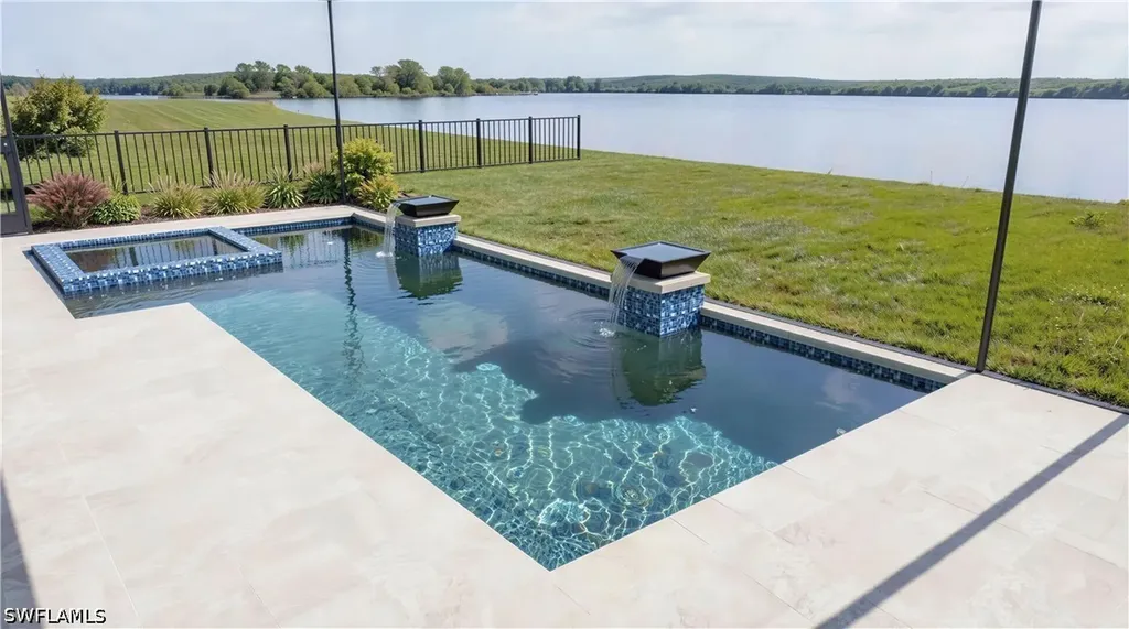 8718 Driftwood Drive Naples FL 34114
