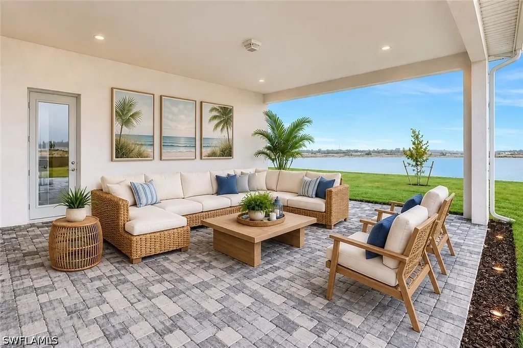8718 Driftwood Drive Naples FL 34114