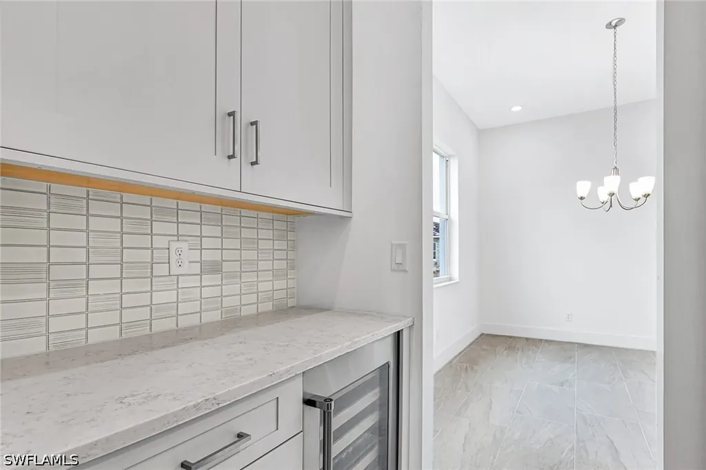 8718 Driftwood Drive Naples FL 34114