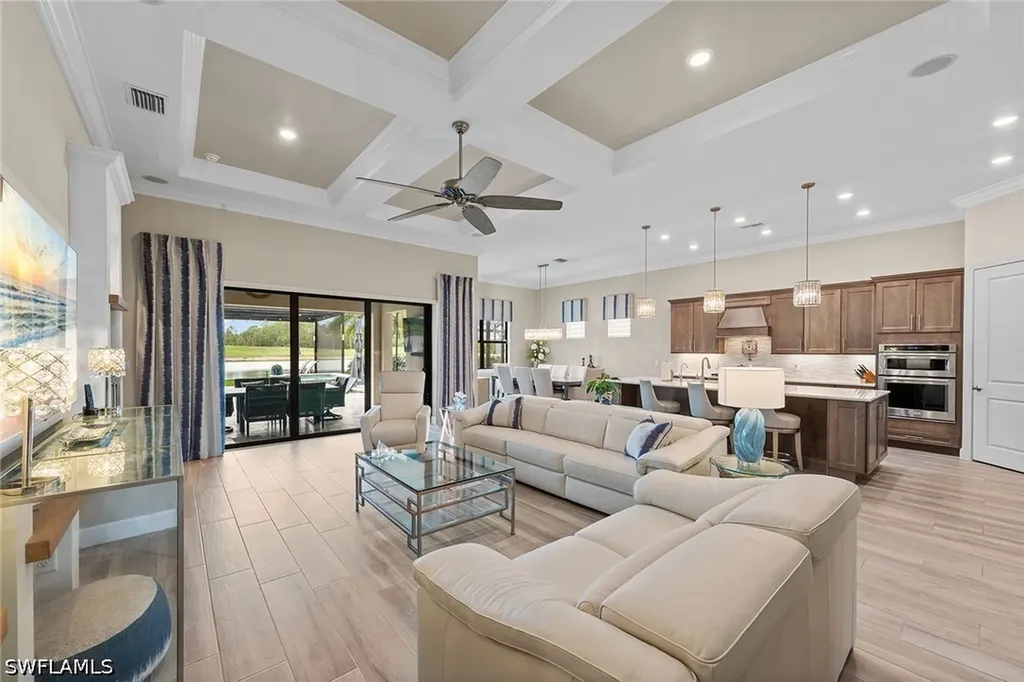 9573 Everglades Drive Naples FL 34120