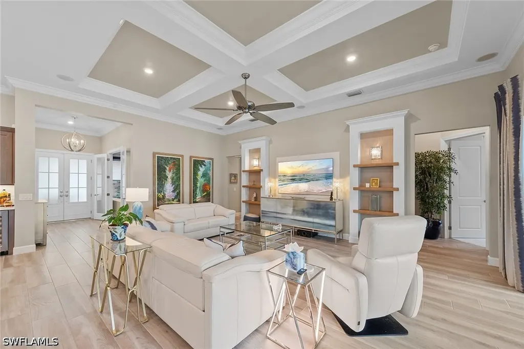9573 Everglades Drive Naples FL 34120