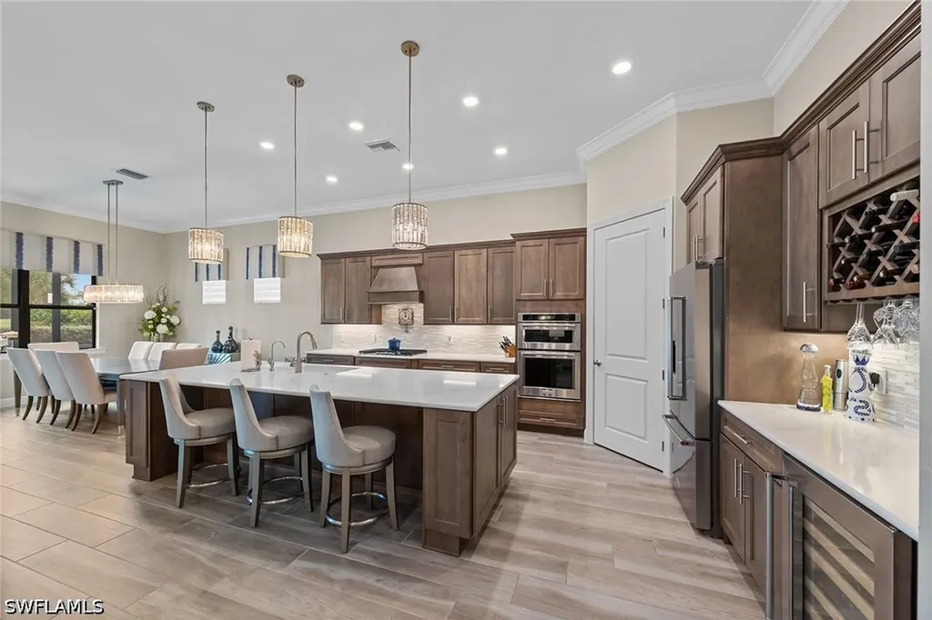 9573 Everglades Drive Naples FL 34120