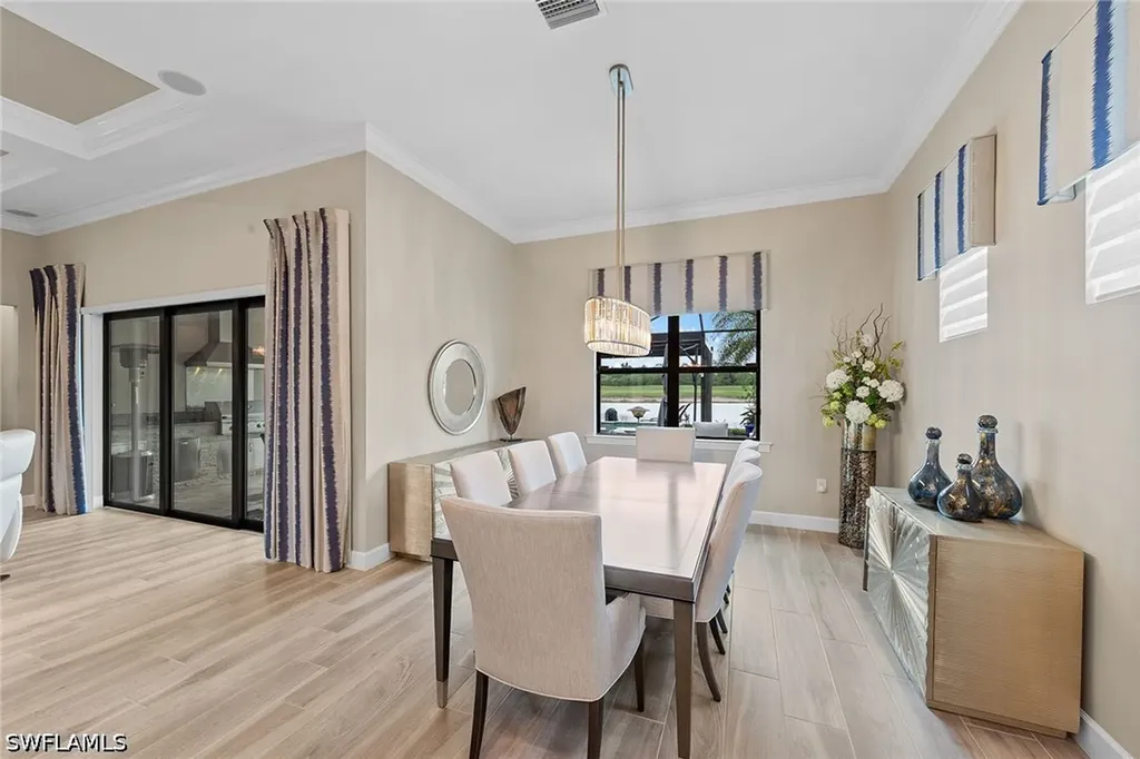 9573 Everglades Drive Naples FL 34120