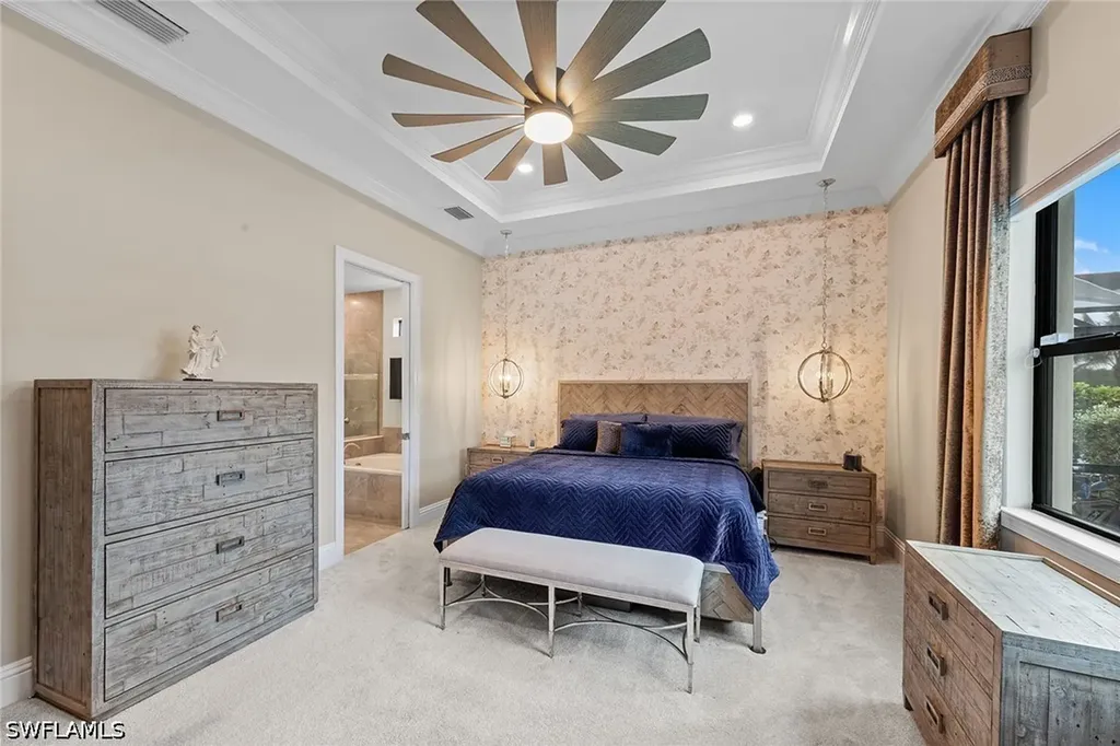 9573 Everglades Drive Naples FL 34120