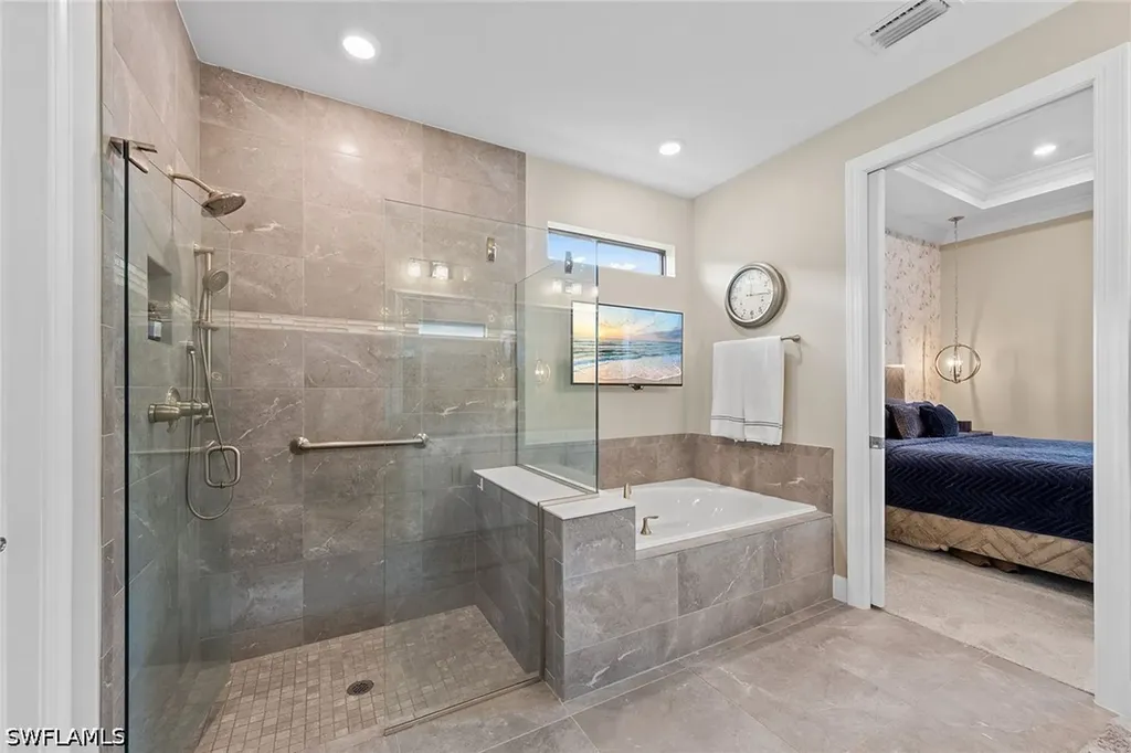 9573 Everglades Drive Naples FL 34120