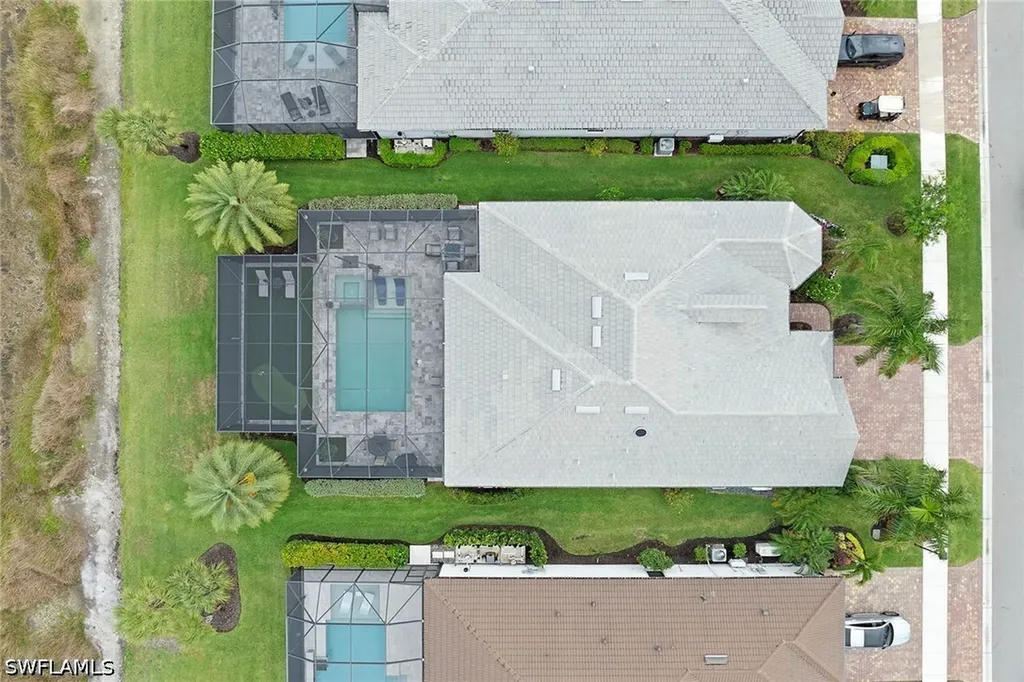 9573 Everglades Drive Naples FL 34120