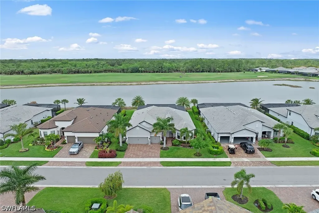 9573 Everglades Drive Naples FL 34120