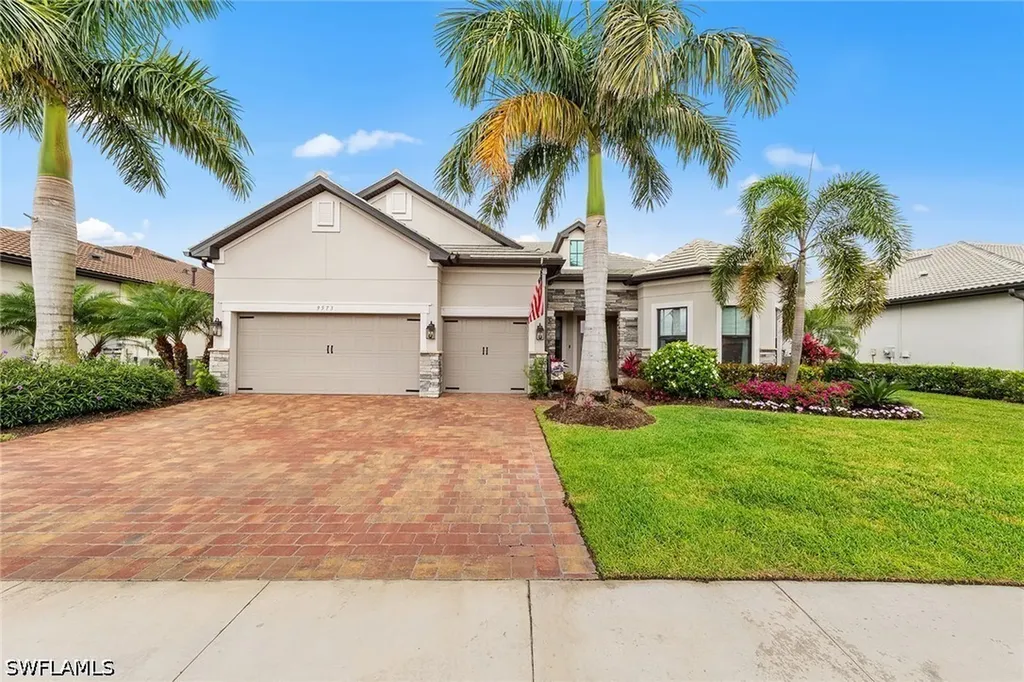 9573 Everglades Drive Naples FL 34120