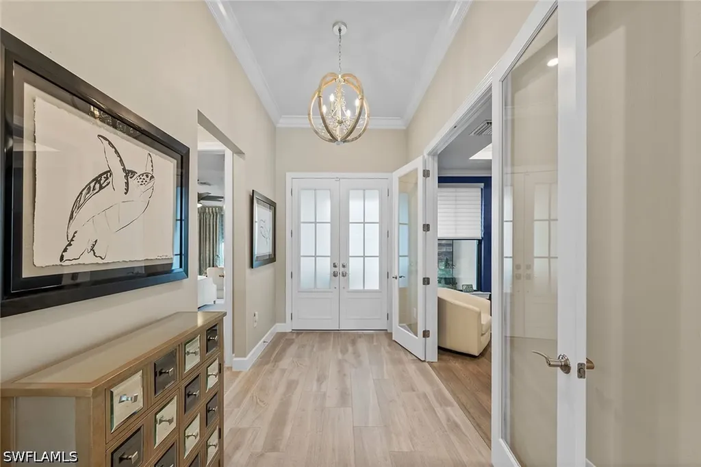 9573 Everglades Drive Naples FL 34120