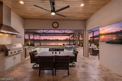9573 Everglades Drive Naples FL 34120