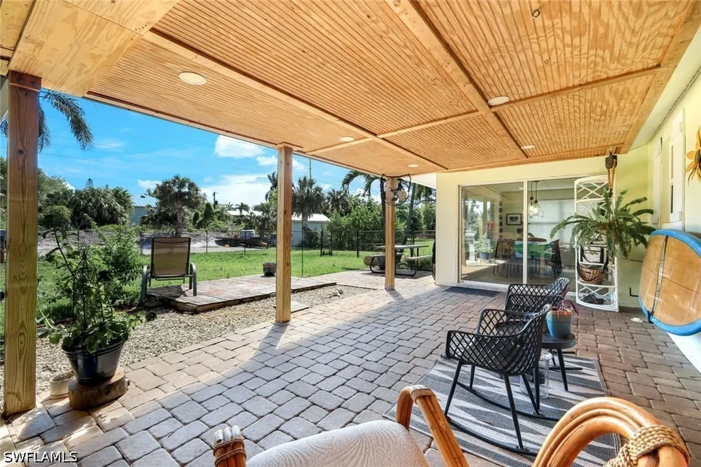 20621 Pine Tree Lane Estero FL 33928