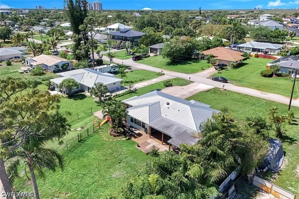 20621 Pine Tree Lane Estero FL 33928