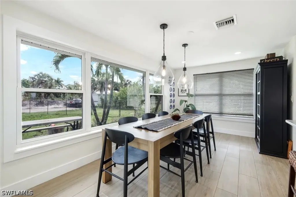 20621 Pine Tree Lane Estero FL 33928