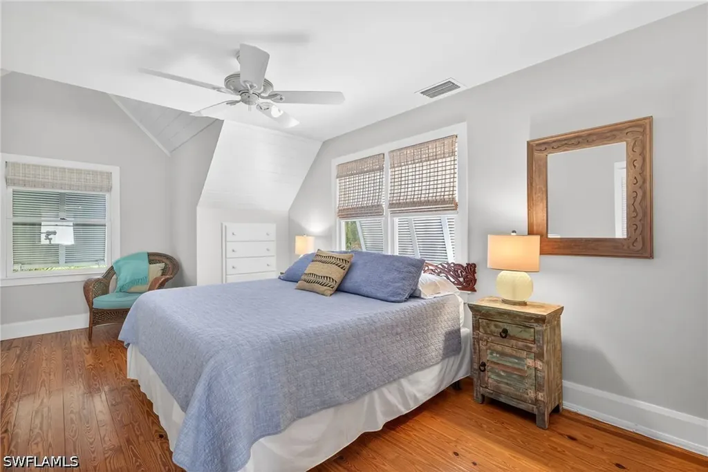 660 8th Avenue S Naples FL 34102