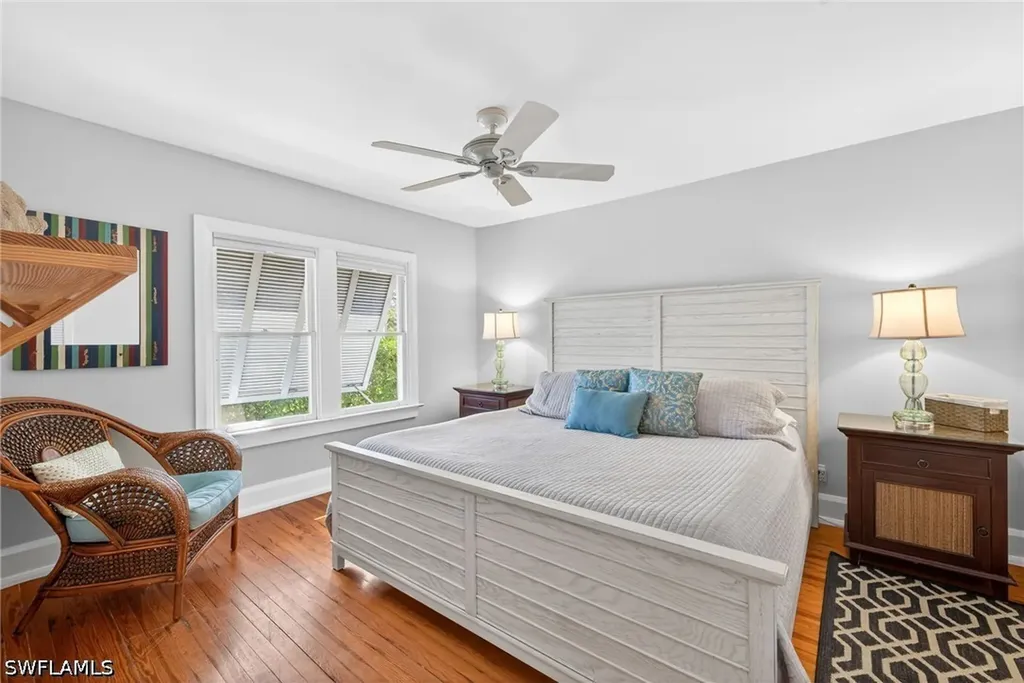 660 8th Avenue S Naples FL 34102