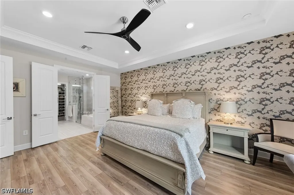 9607 Everglades Drive Naples FL 34120