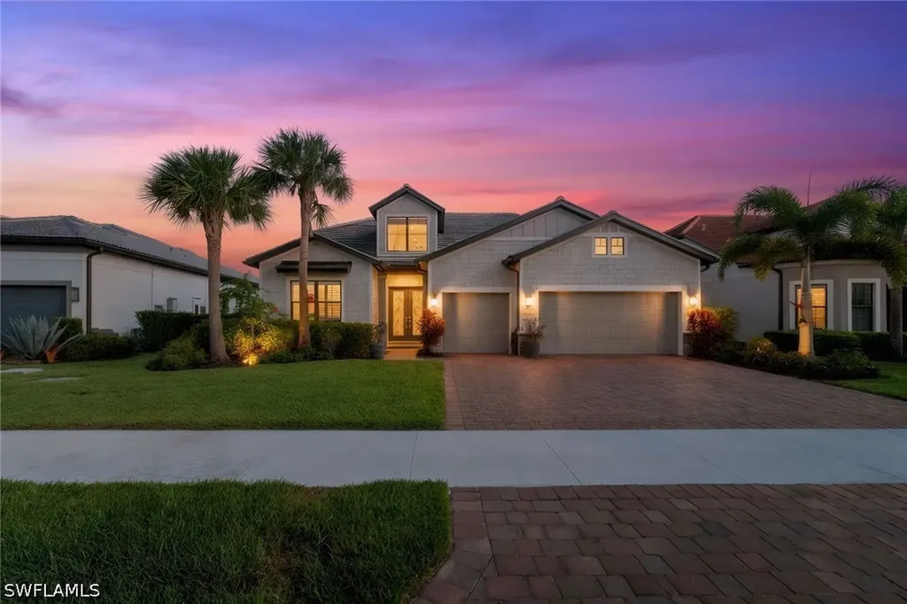 9607 Everglades Drive Naples FL 34120