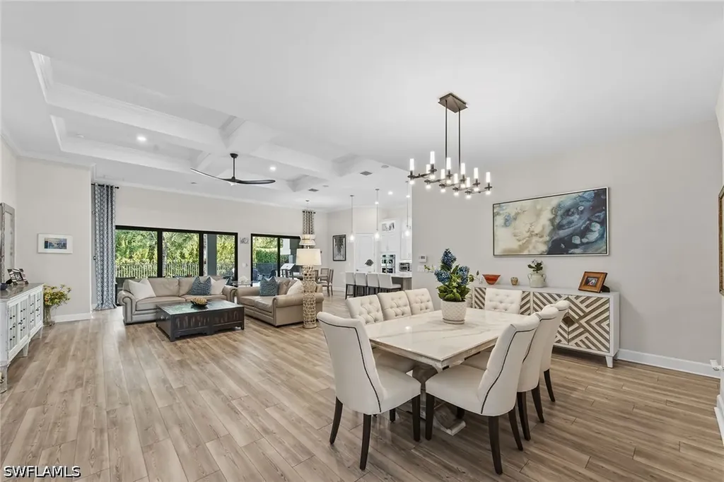 9607 Everglades Drive Naples FL 34120
