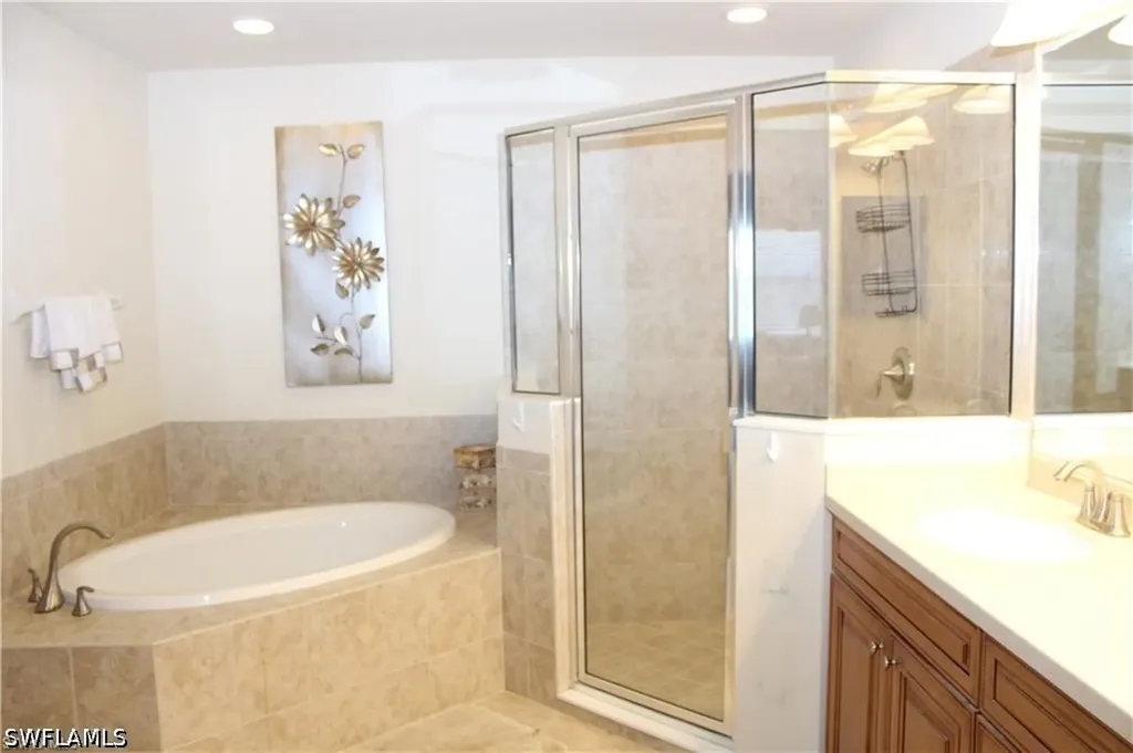 10542 Smokehouse Bay Drive Naples FL 34120