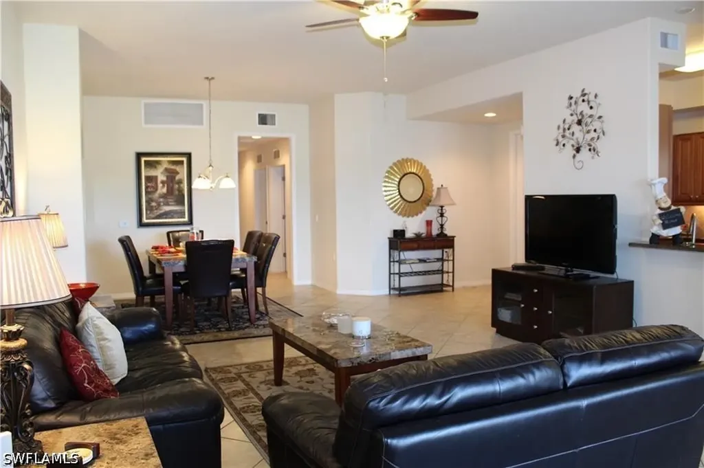 10542 Smokehouse Bay Drive Naples FL 34120