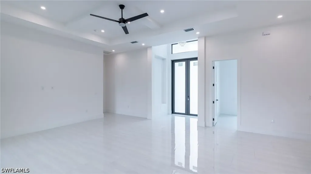 649 Golden Gate Boulevard E Naples FL 34120