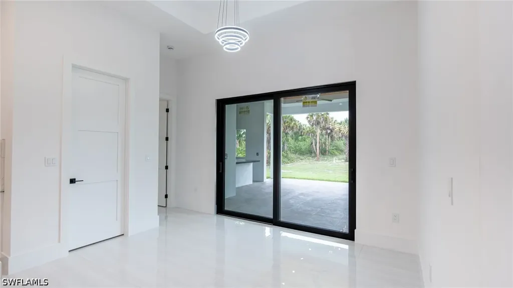 649 Golden Gate Boulevard E Naples FL 34120