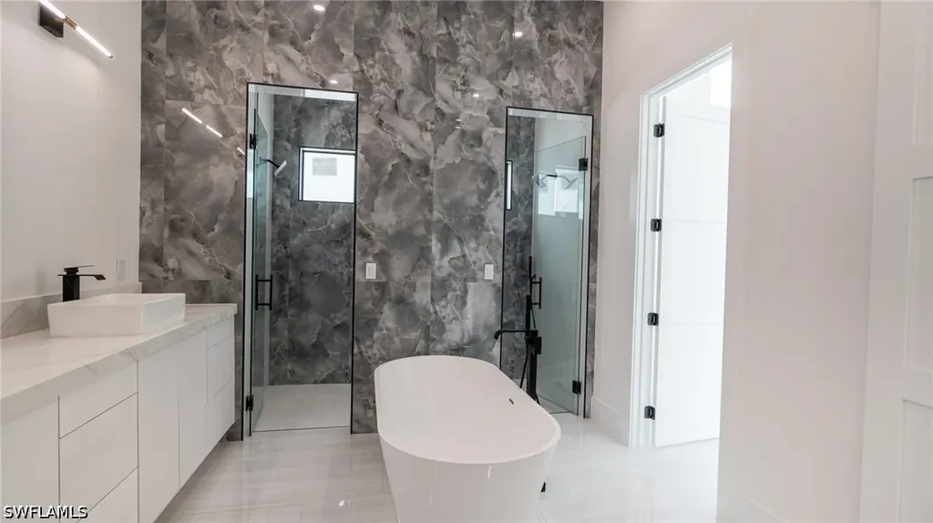 649 Golden Gate Boulevard E Naples FL 34120
