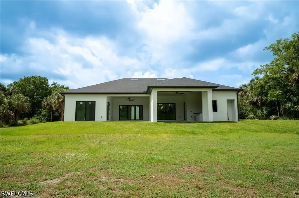 649 Golden Gate Boulevard E Naples FL 34120