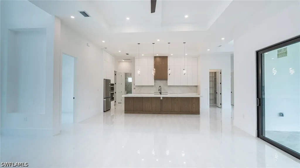 649 Golden Gate Boulevard E Naples FL 34120