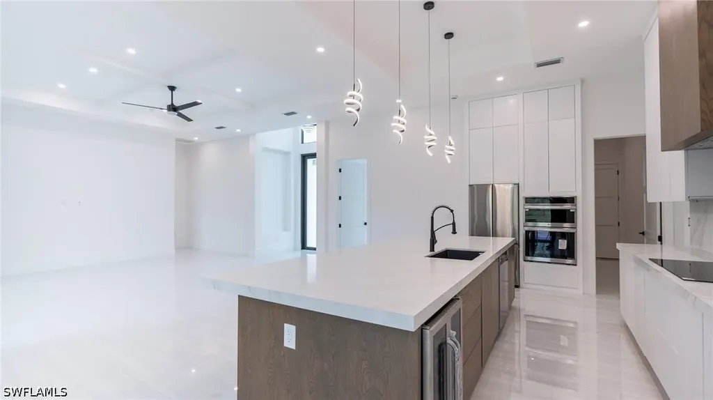 649 Golden Gate Boulevard E Naples FL 34120