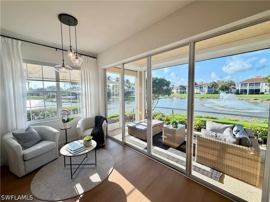 3062 Driftwood Way Naples FL 34109