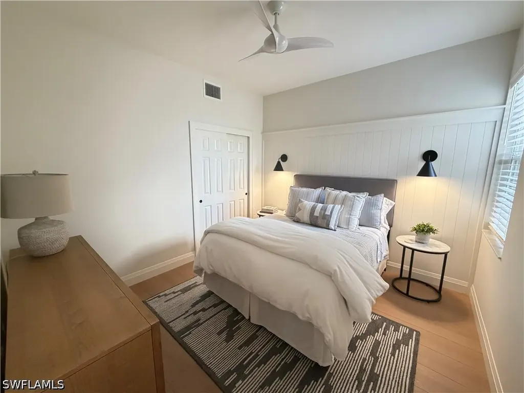 3062 Driftwood Way Naples FL 34109