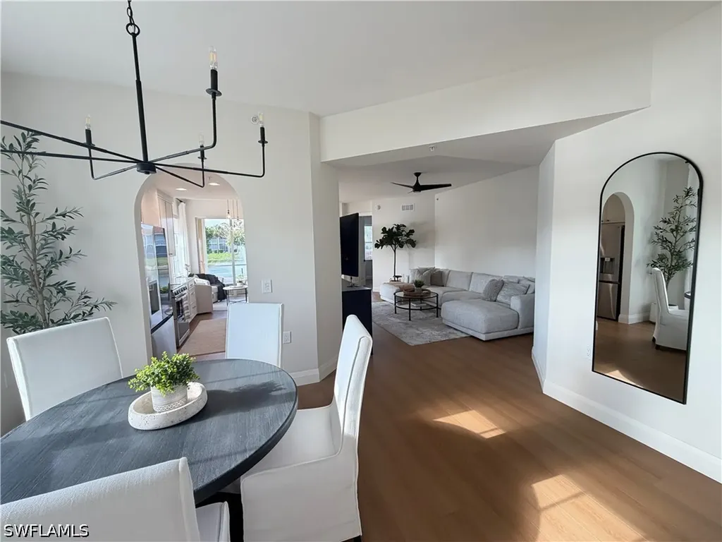 3062 Driftwood Way Naples FL 34109