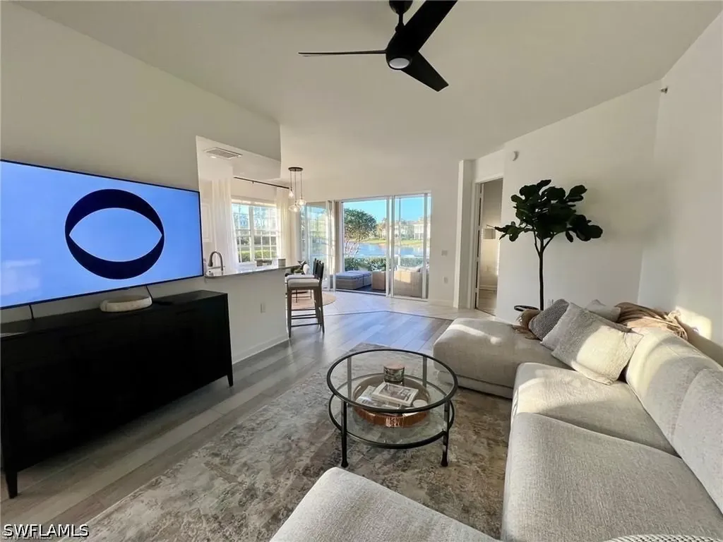 3062 Driftwood Way Naples FL 34109