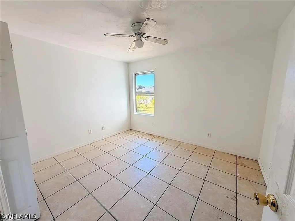 419 NE 16th Place Cape Coral FL 33909