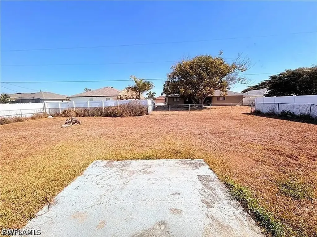 419 NE 16th Place Cape Coral FL 33909