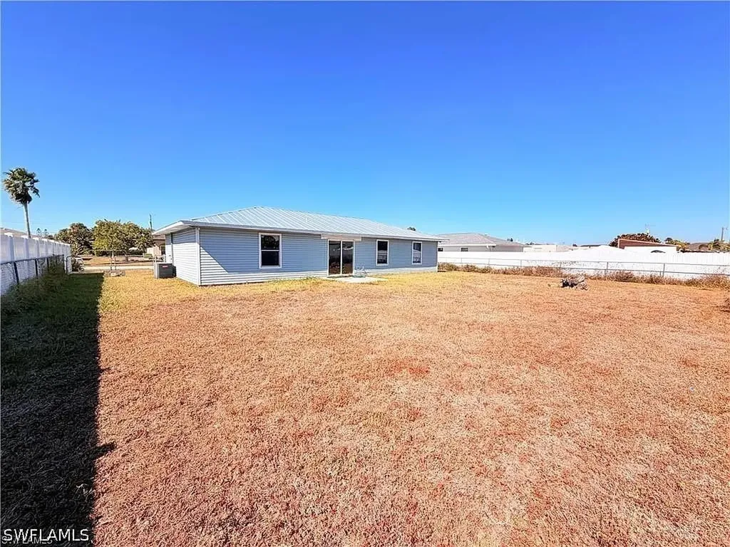 419 NE 16th Place Cape Coral FL 33909