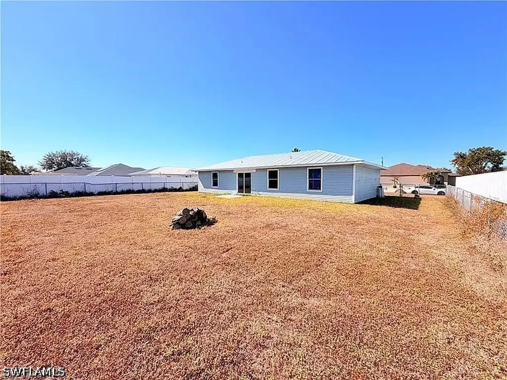 419 NE 16th Place Cape Coral FL 33909
