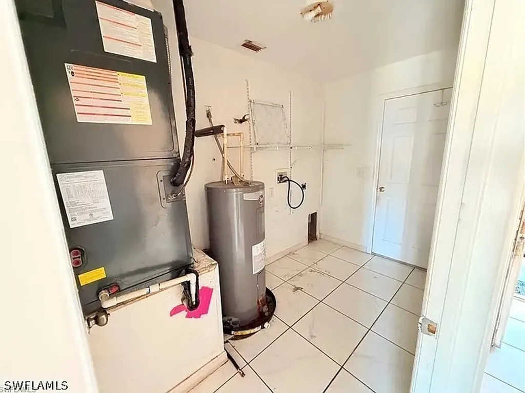 419 NE 16th Place Cape Coral FL 33909