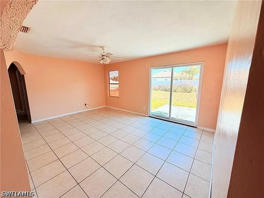 419 NE 16th Place Cape Coral FL 33909
