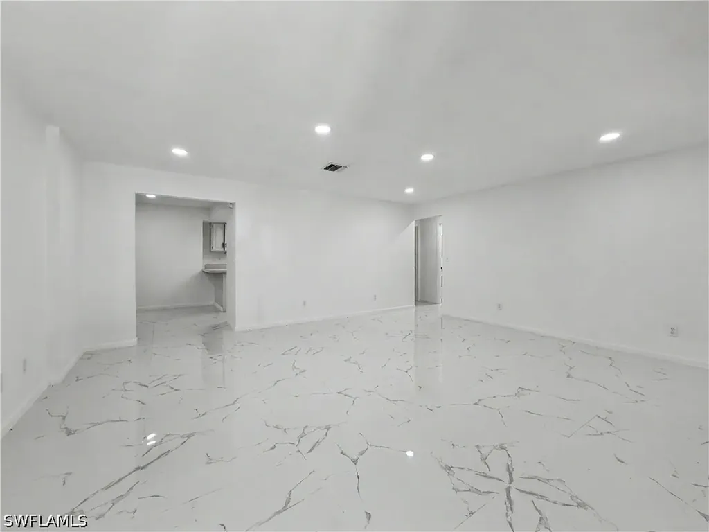 2101 Hibiscus Road Fort Myers FL 33905