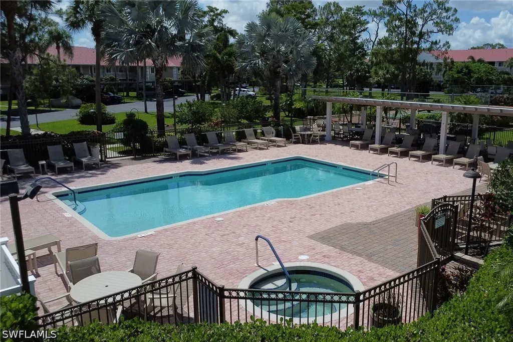 4556 Andover Way Naples FL 34112