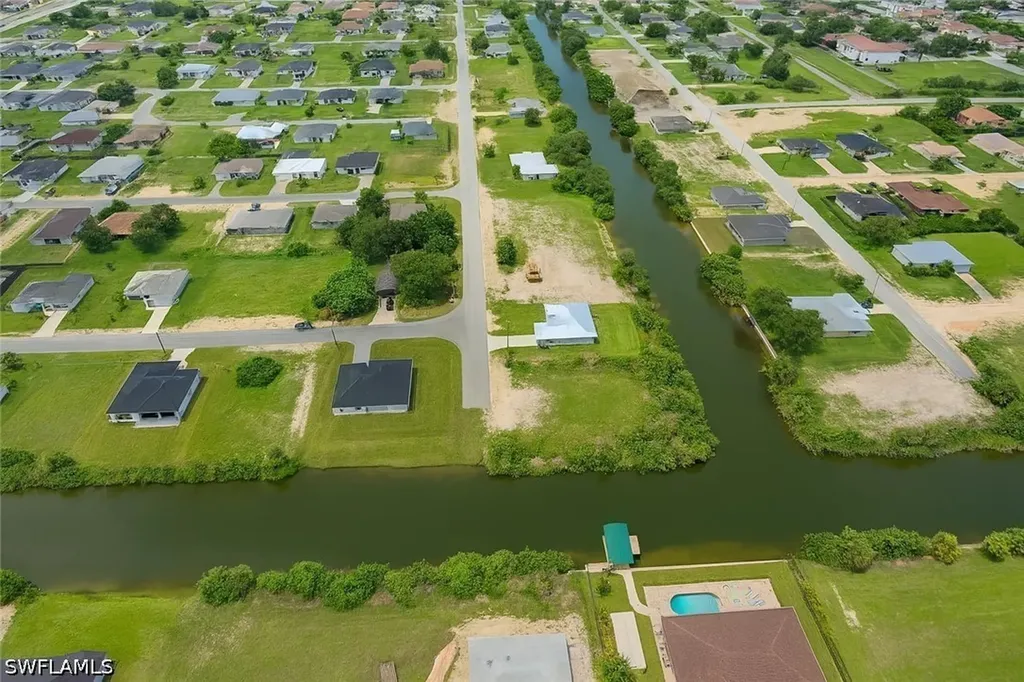 1321 NE 19th Terrace Cape Coral FL 33909