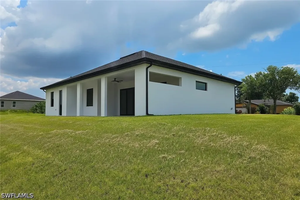1321 NE 19th Terrace Cape Coral FL 33909