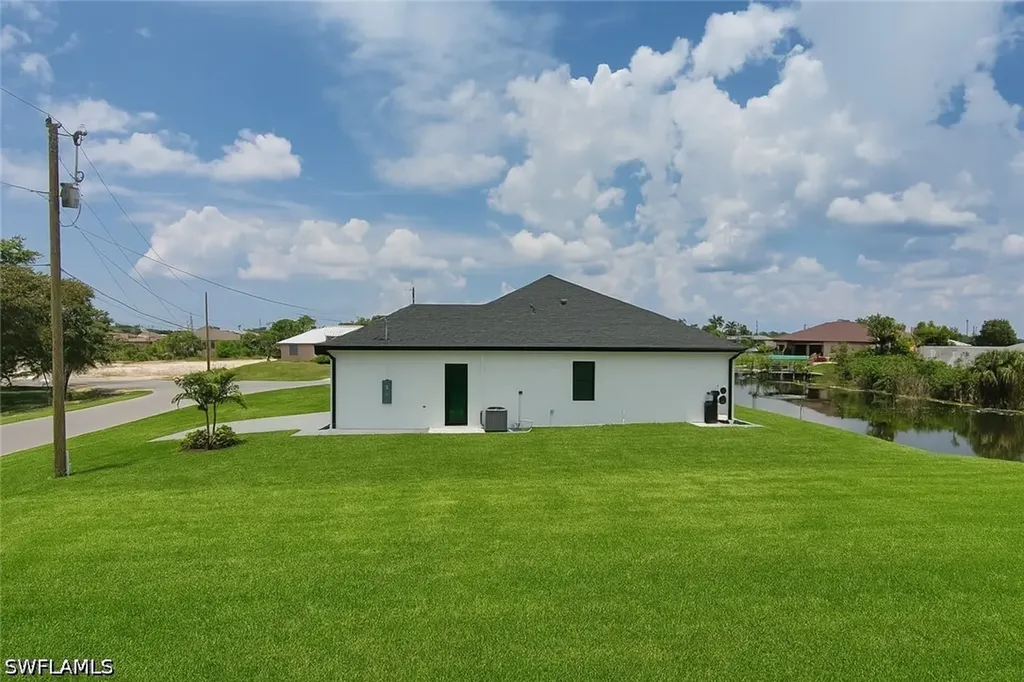 1321 NE 19th Terrace Cape Coral FL 33909