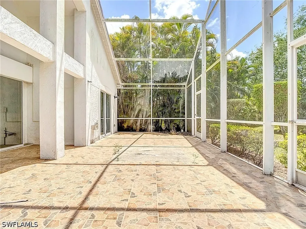 351 Pindo Palm Drive Naples FL 34104