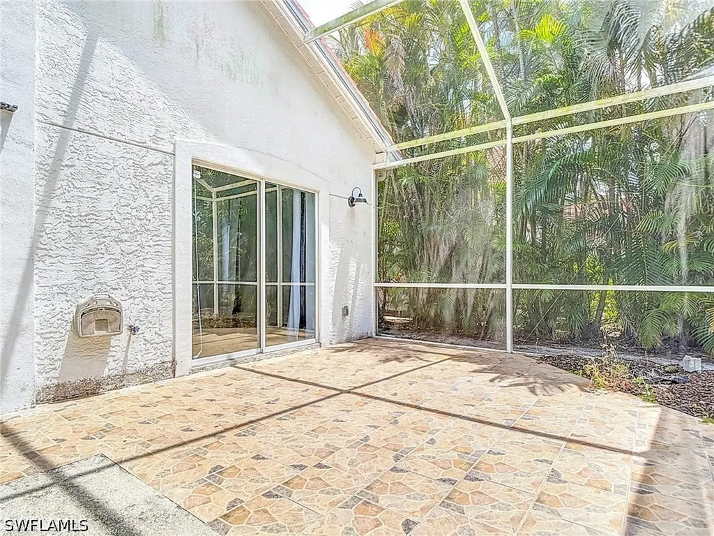 351 Pindo Palm Drive Naples FL 34104